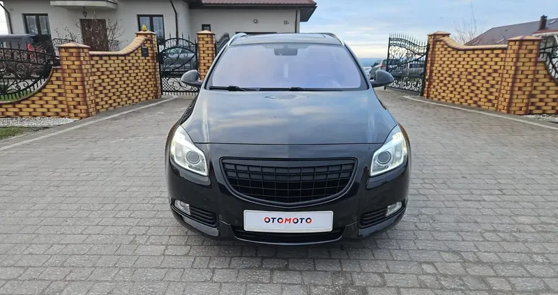 świętokrzyskie Opel Insignia cena 29900 przebieg: 220000, rok produkcji 2012 z Byczyna